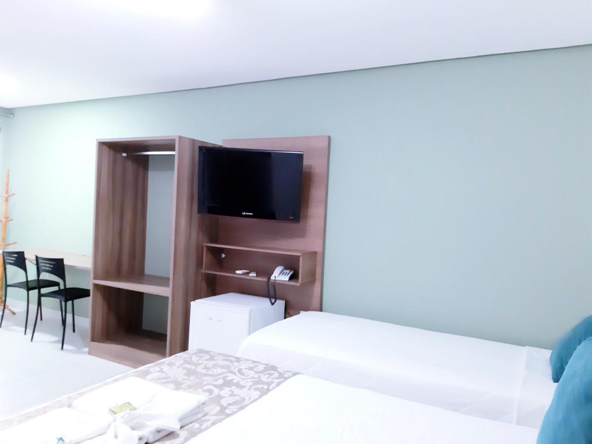 Hotel Cantinho Verde Teixeira de Freitas Habitación foto